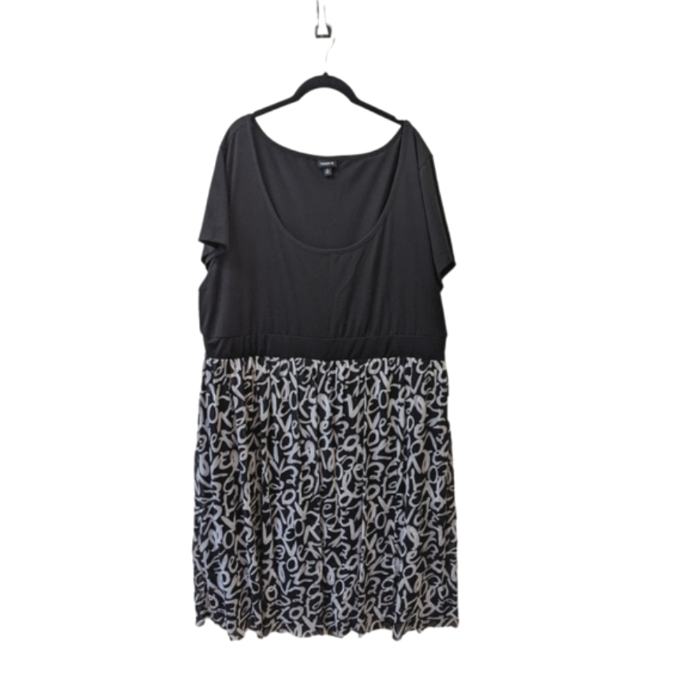 Torrid Love Script Scoop Neck Cap Sleeve Monochrome Skater Summer PlusDress (4) - Picture 2 of 7